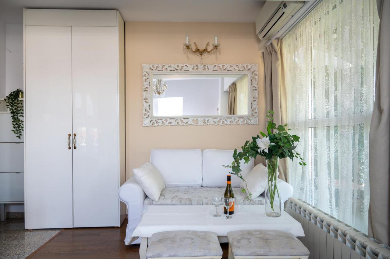Sunny Studio With A View In Top Center Σόφια Εξωτερικό φωτογραφία